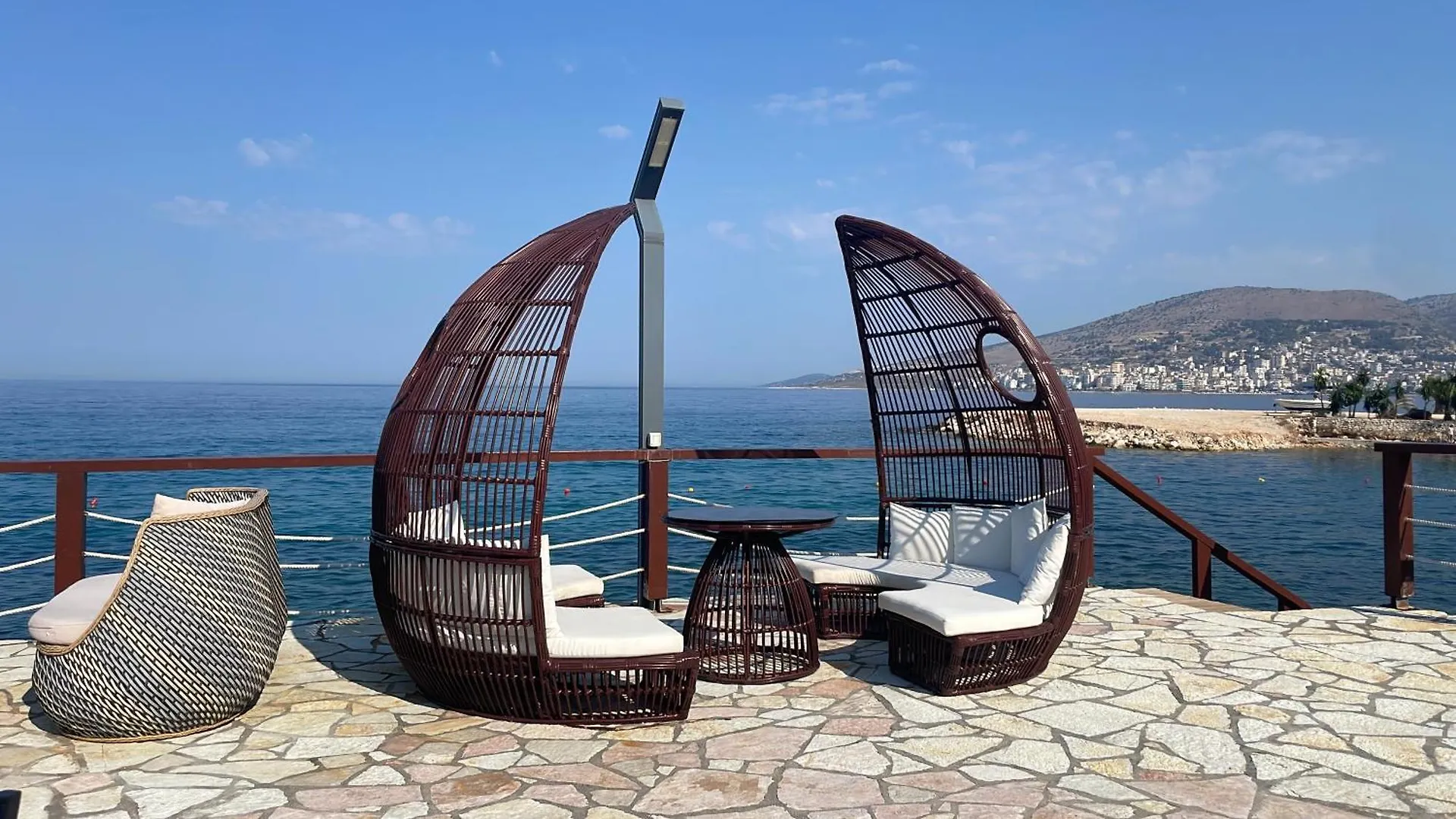 River View Apartment Alfa Sarandë